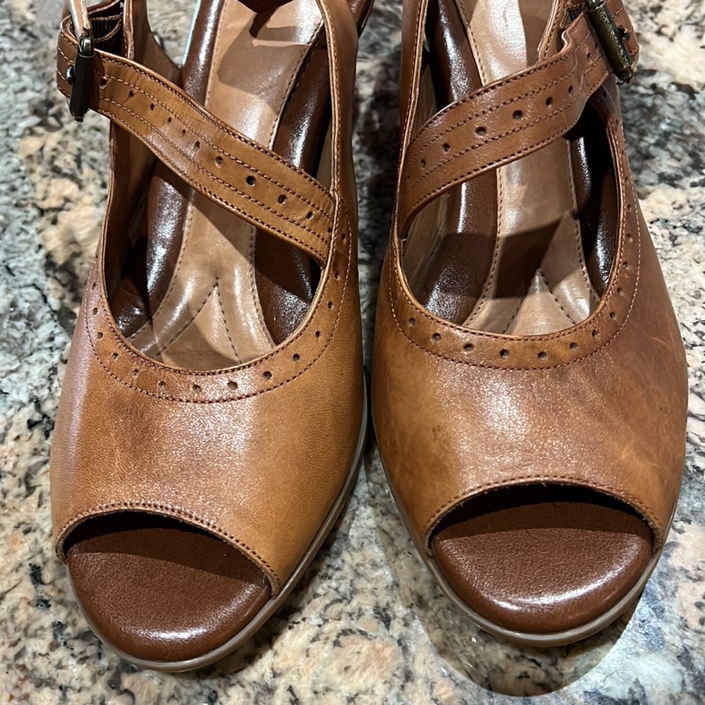 Nurture Heels - Picture 5 of 8